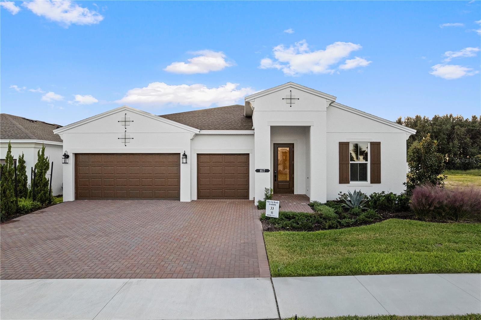Single Family Residence in TAVARES, FL - Daniel Dourado