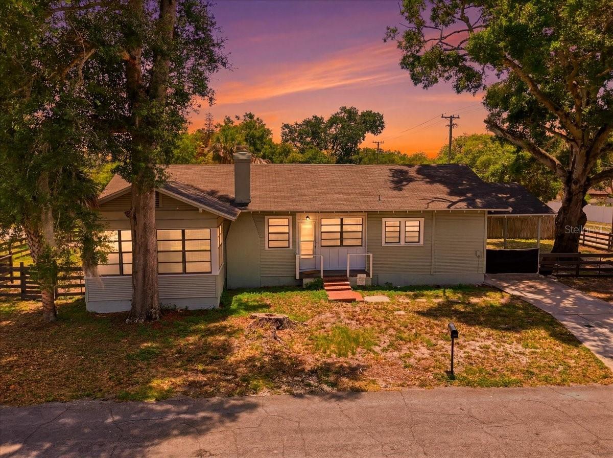 Single Family Residence in LAKELAND, FL - Daniel Dourado
