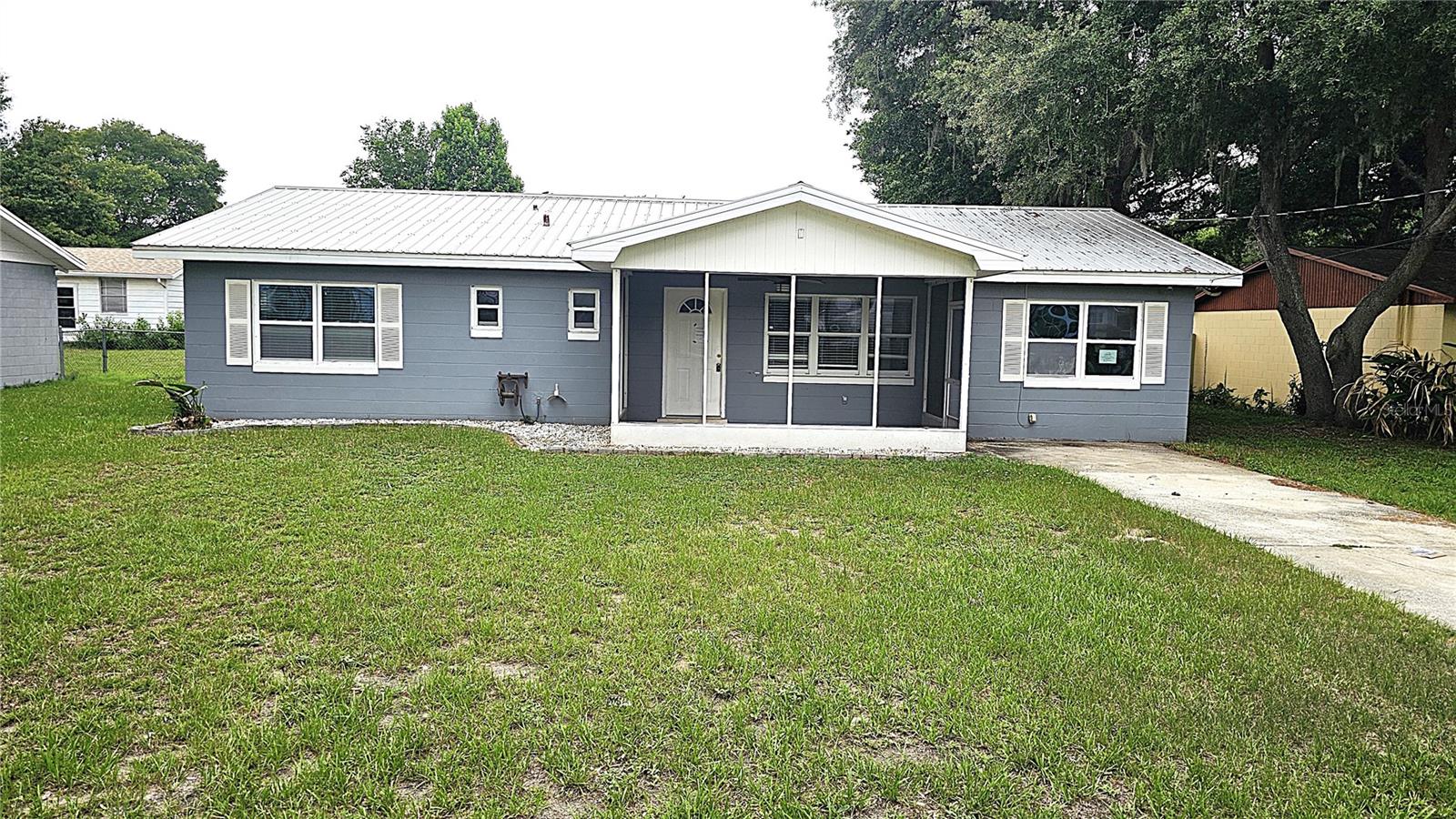 Single Family Residence em EUSTIS, FL - Daniel Dourado