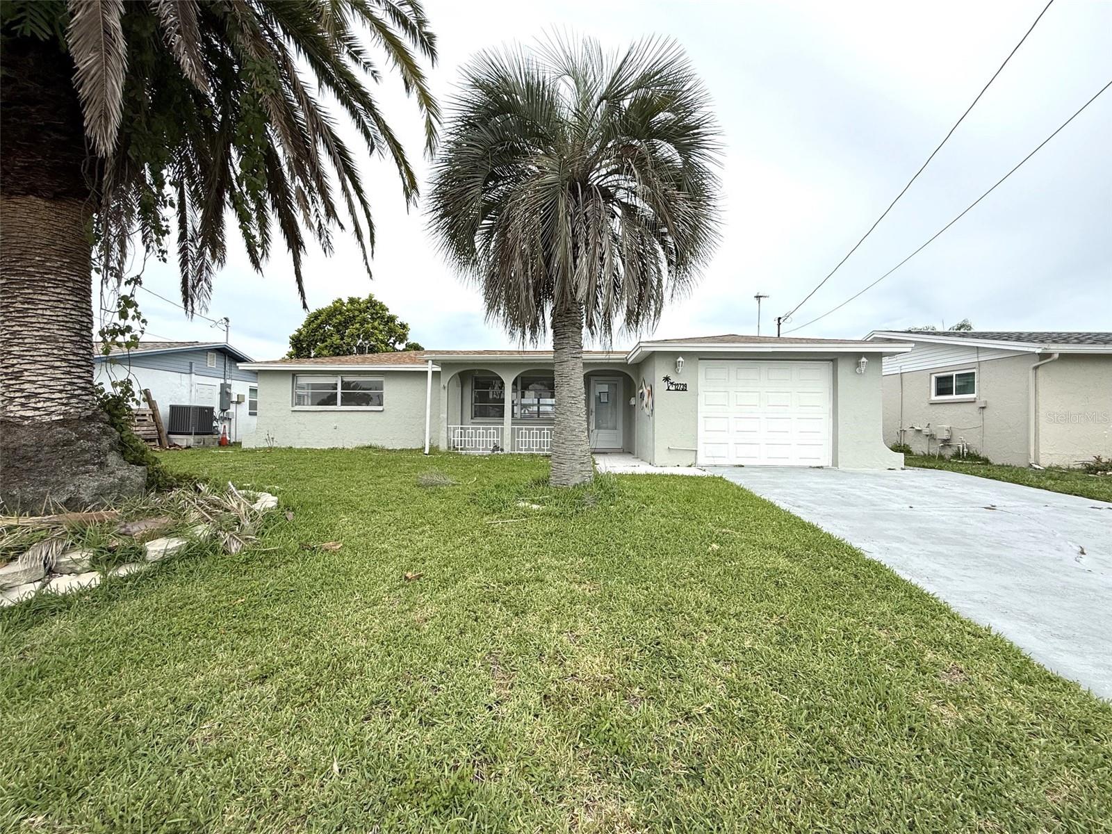 Single Family Residence em HUDSON, FL - Daniel Dourado
