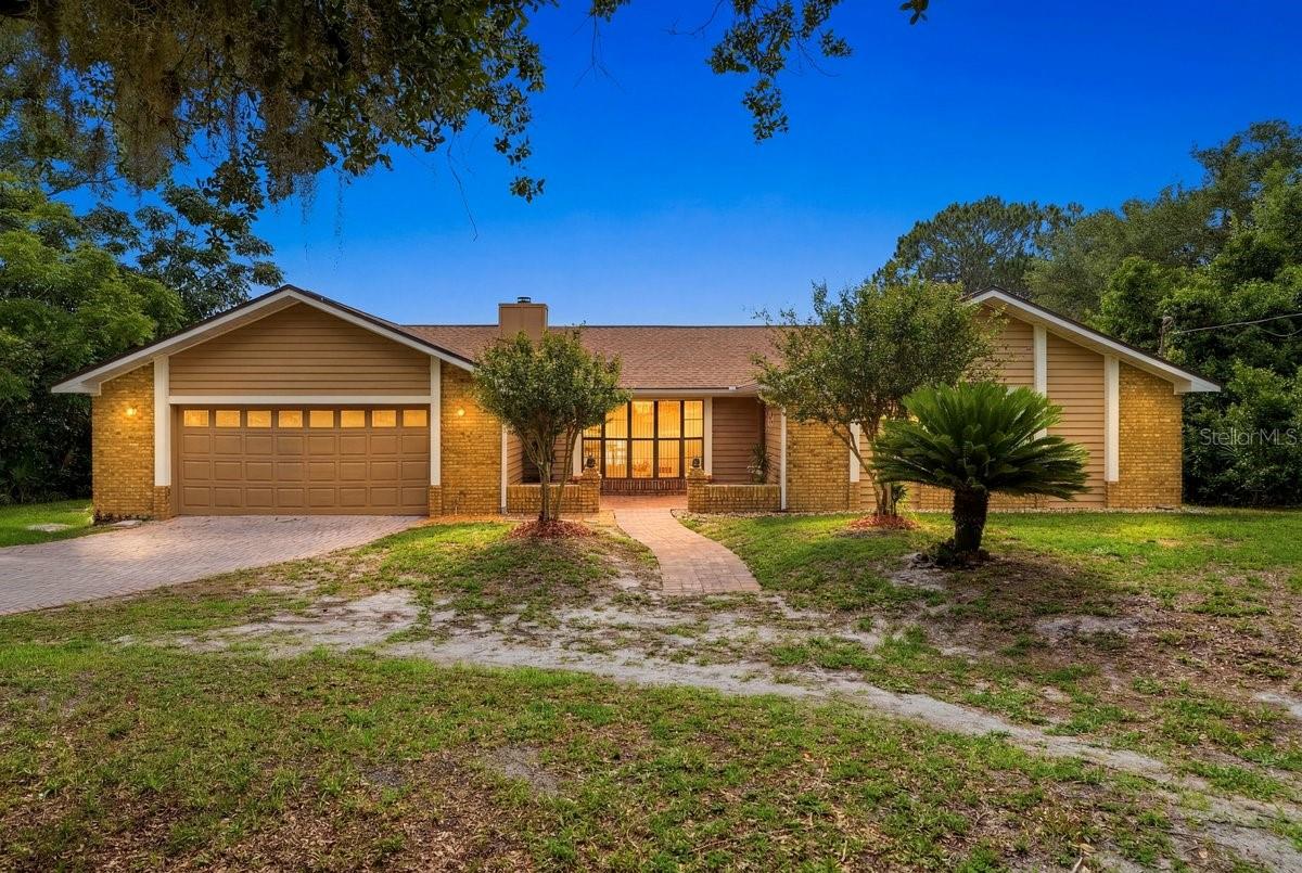 Single Family Residence em DELTONA, FL - Daniel Dourado