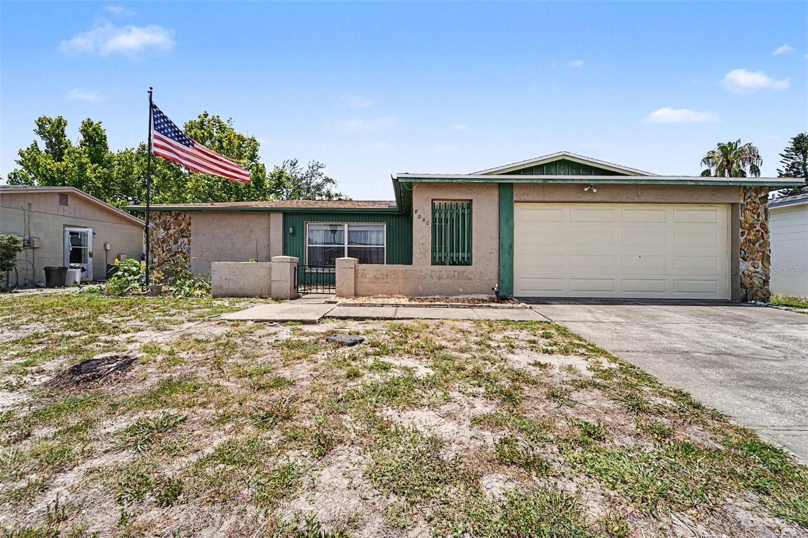 Single Family Residence in PORT RICHEY, FL - Daniel Dourado