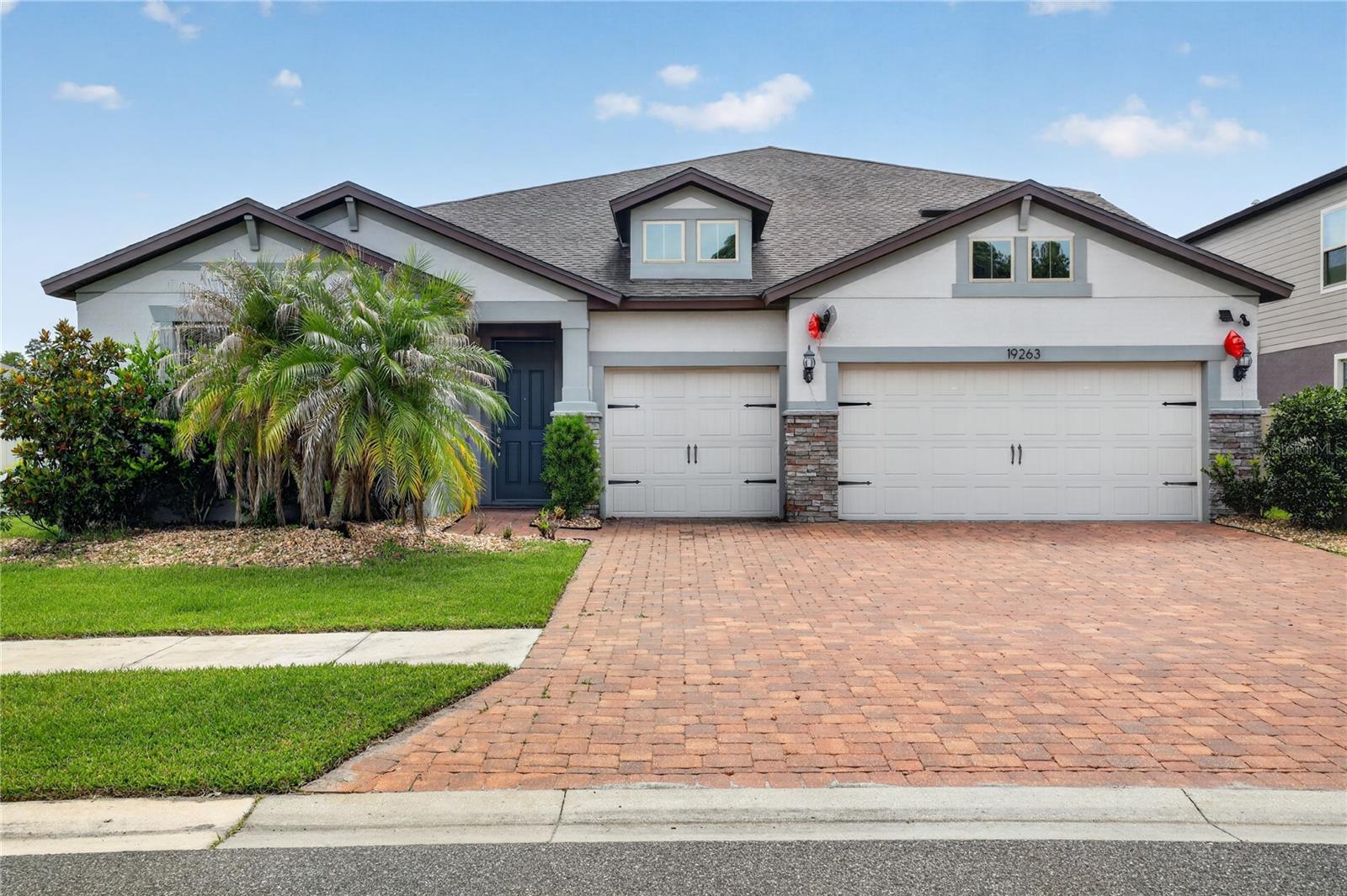Single Family Residence in TAMPA, FL - Daniel Dourado