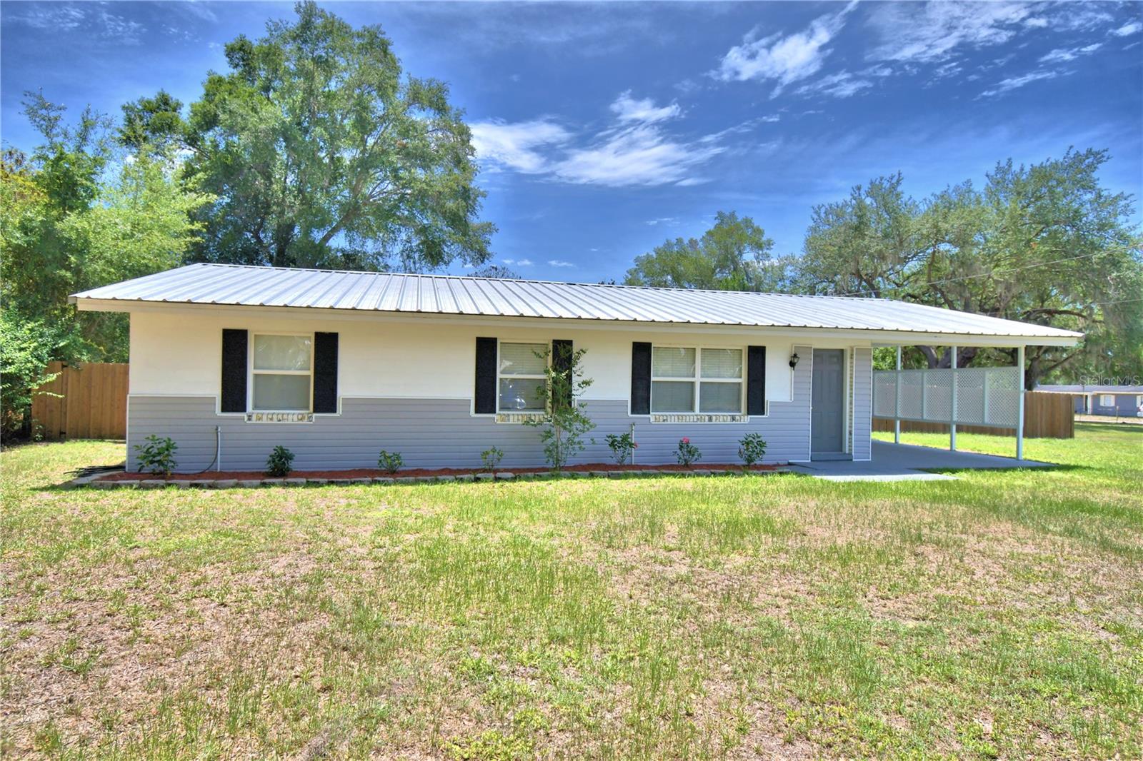 Single Family Residence in FORT MEADE, FL - Daniel Dourado