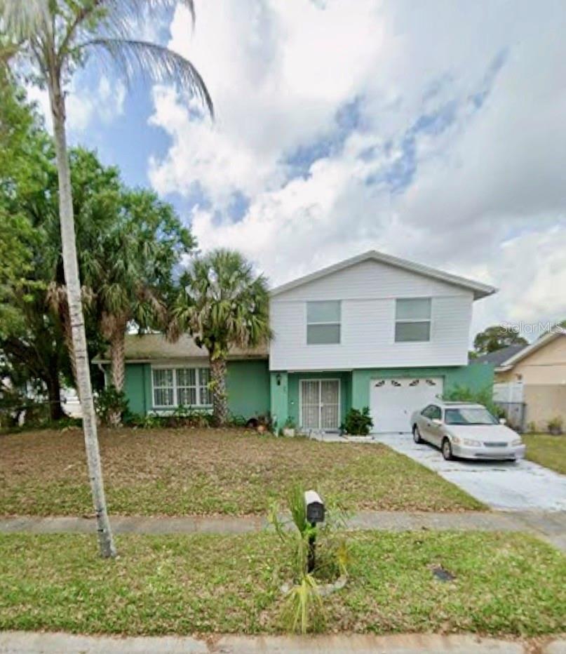 Single Family Residence in TAMPA, FL - Daniel Dourado