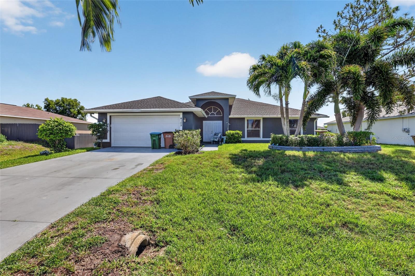 Single Family Residence in CAPE CORAL, FL - Daniel Dourado