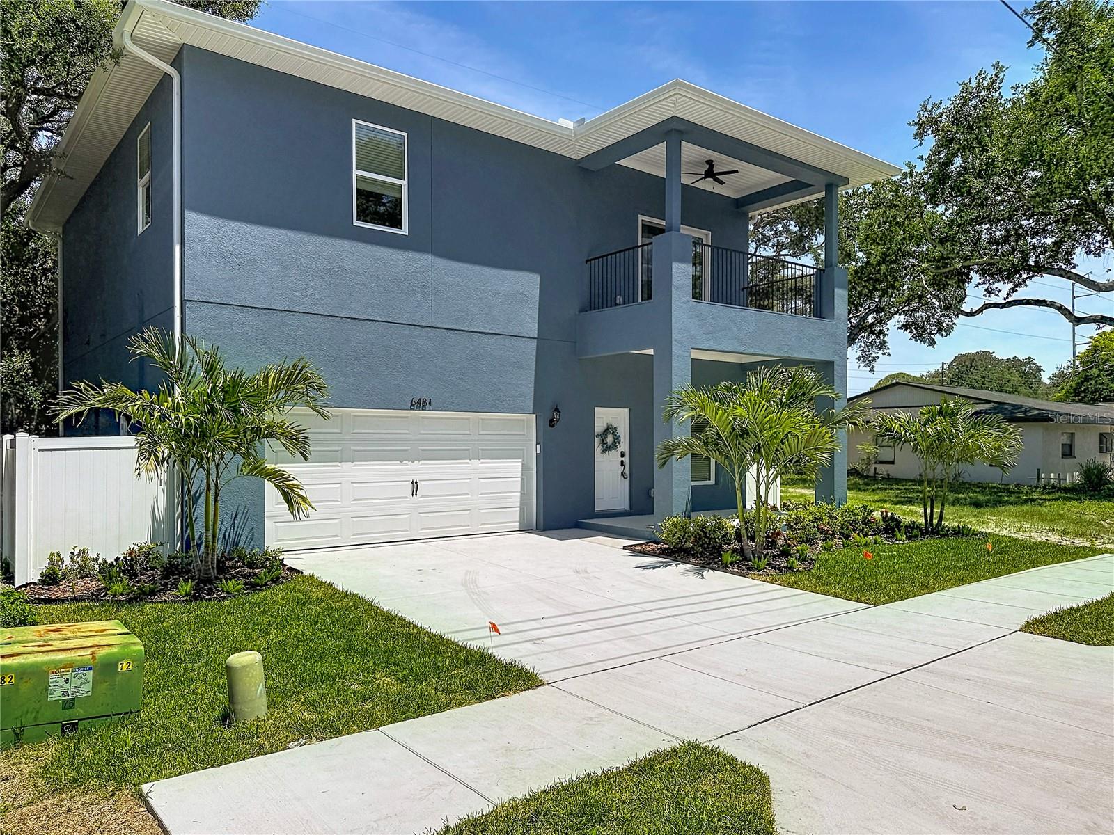 Single Family Residence em ST PETERSBURG, FL - Daniel Dourado