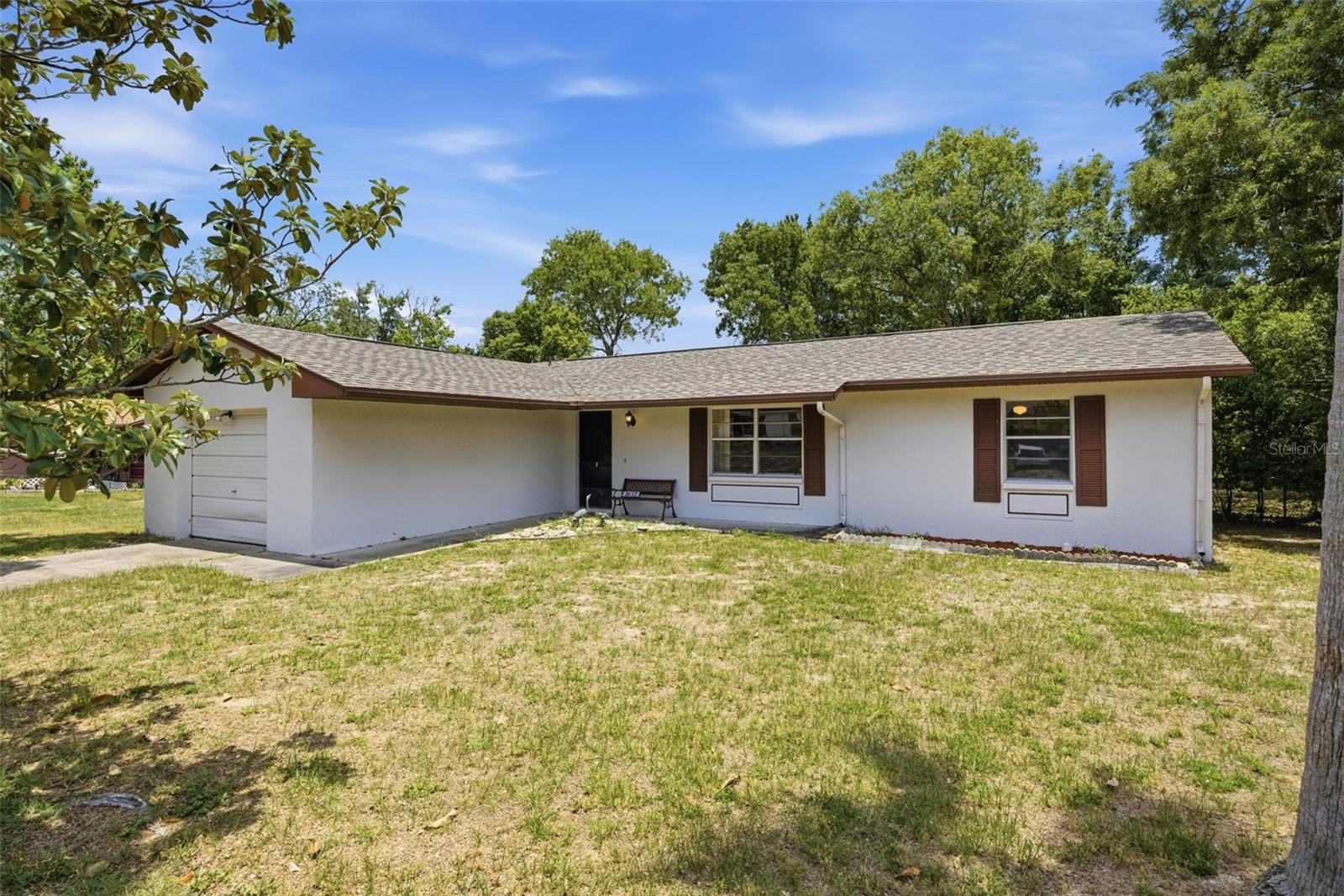 Single Family Residence em SPRING HILL, FL - Daniel Dourado