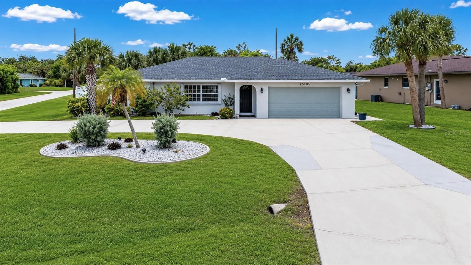 Single Family Residence in PORT CHARLOTTE, FL - Daniel Dourado