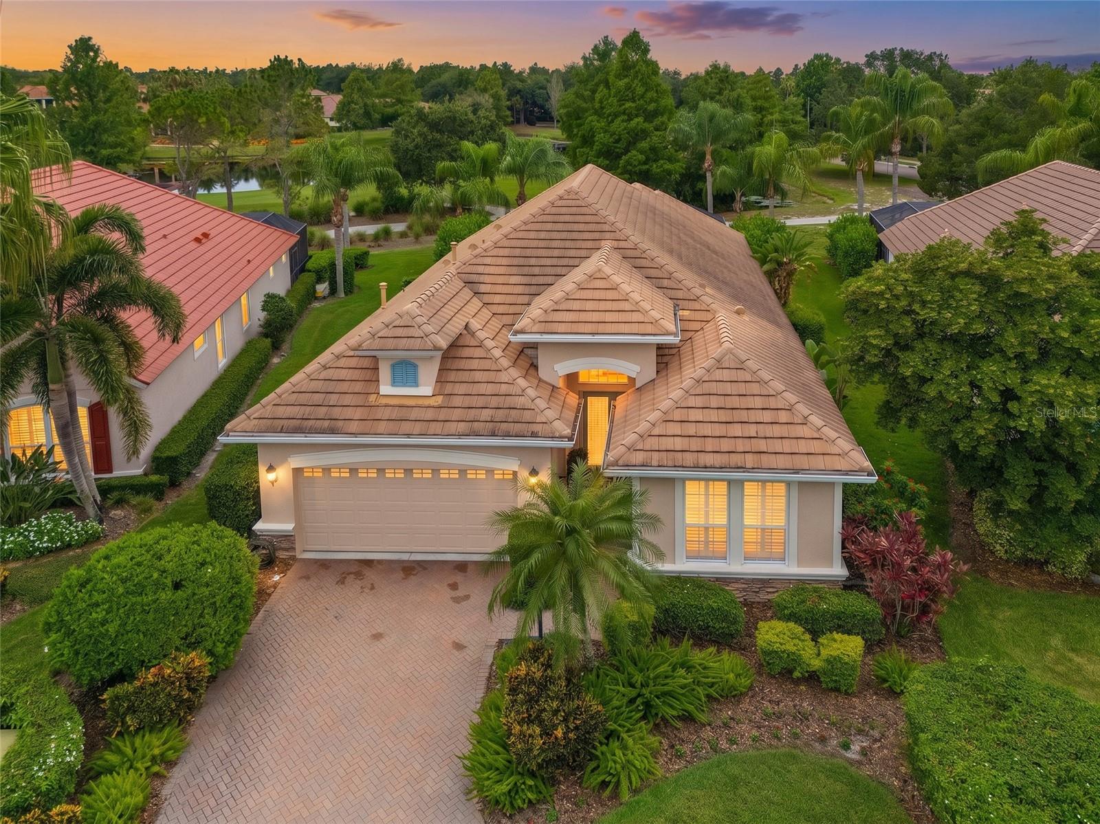 Single Family Residence in LAKEWOOD RANCH, FL - Daniel Dourado
