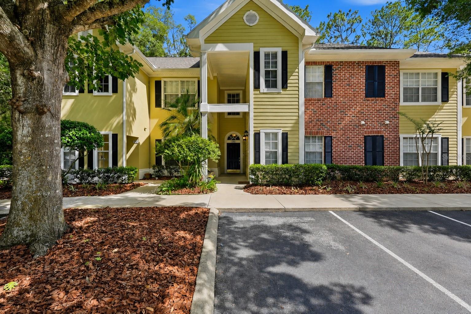 Condominium in GAINESVILLE, FL - Daniel Dourado