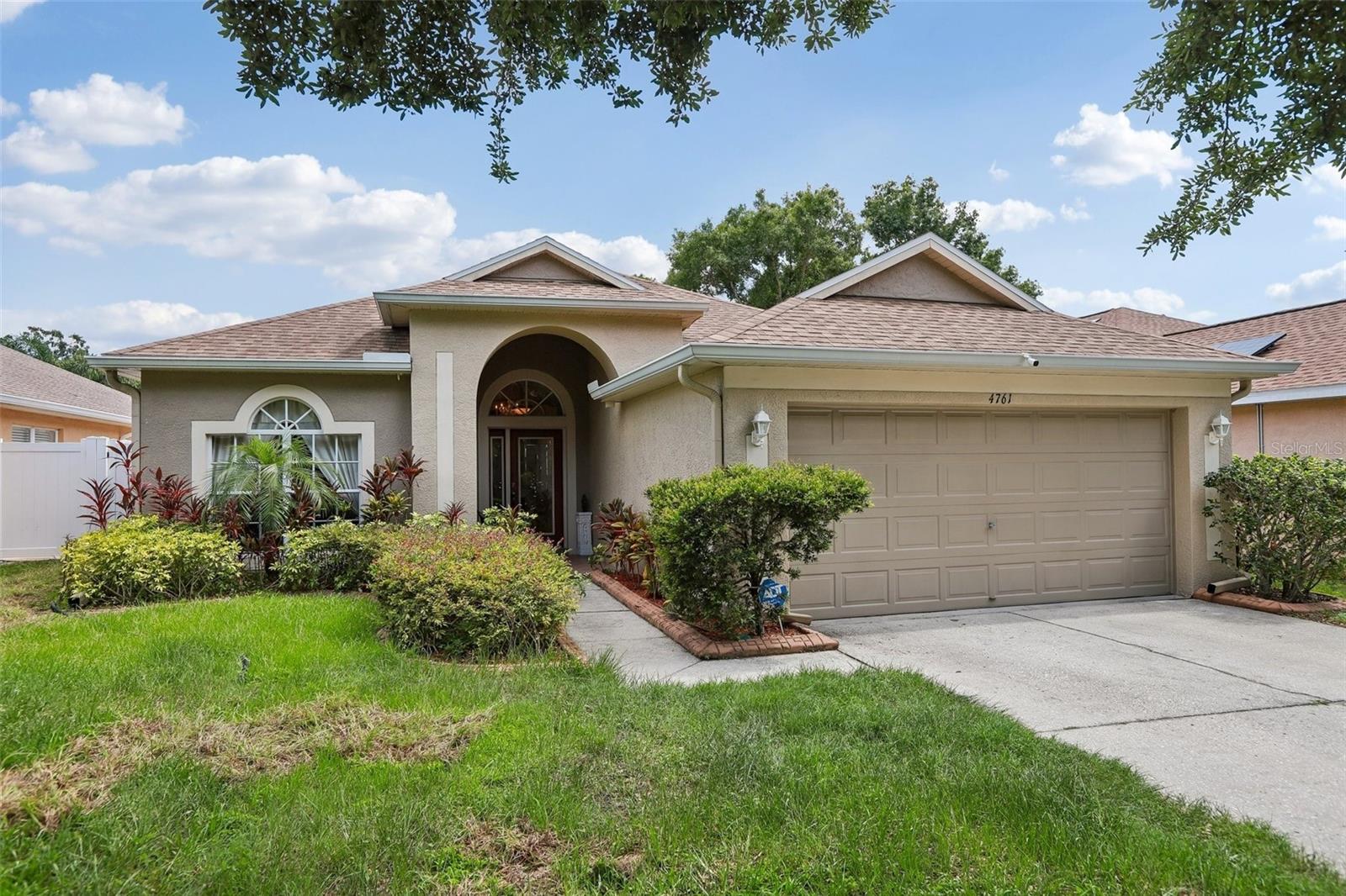 Single Family Residence in TAMPA, FL - Daniel Dourado