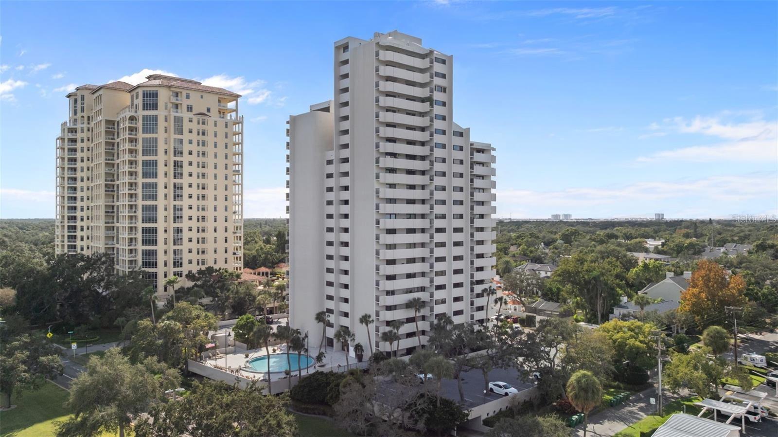 Condominium in TAMPA, FL - Daniel Dourado