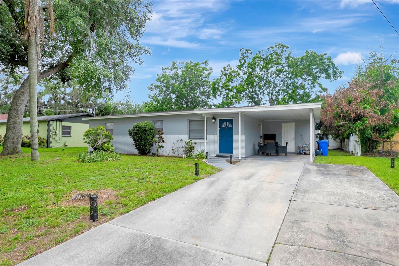 Single Family Residence in TAMPA, FL - Daniel Dourado