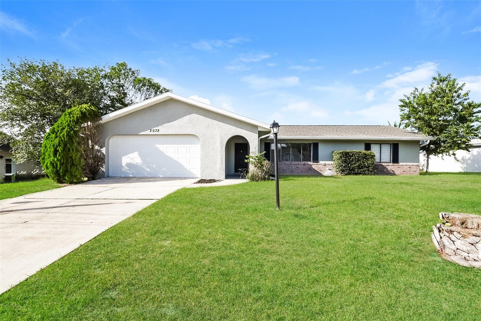 Single Family Residence em DELTONA, FL - Daniel Dourado