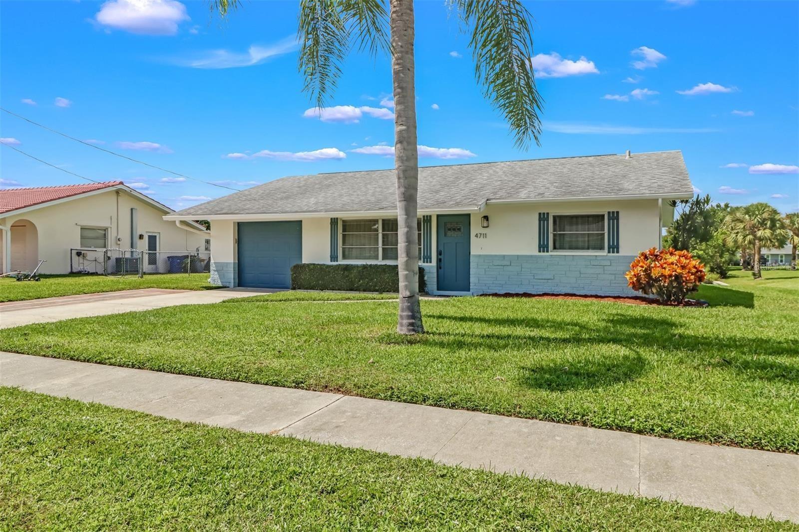 Single Family Residence in NORTH FORT MYERS, FL - Daniel Dourado