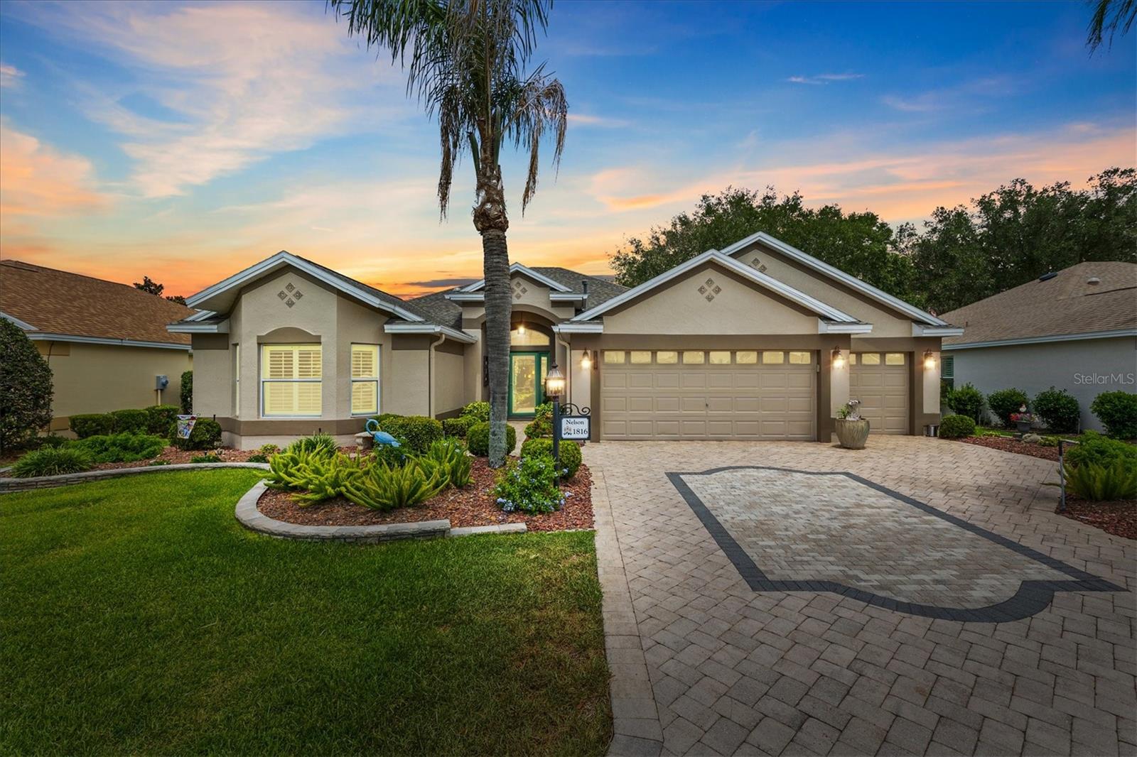 Single Family Residence in THE VILLAGES, FL - Daniel Dourado