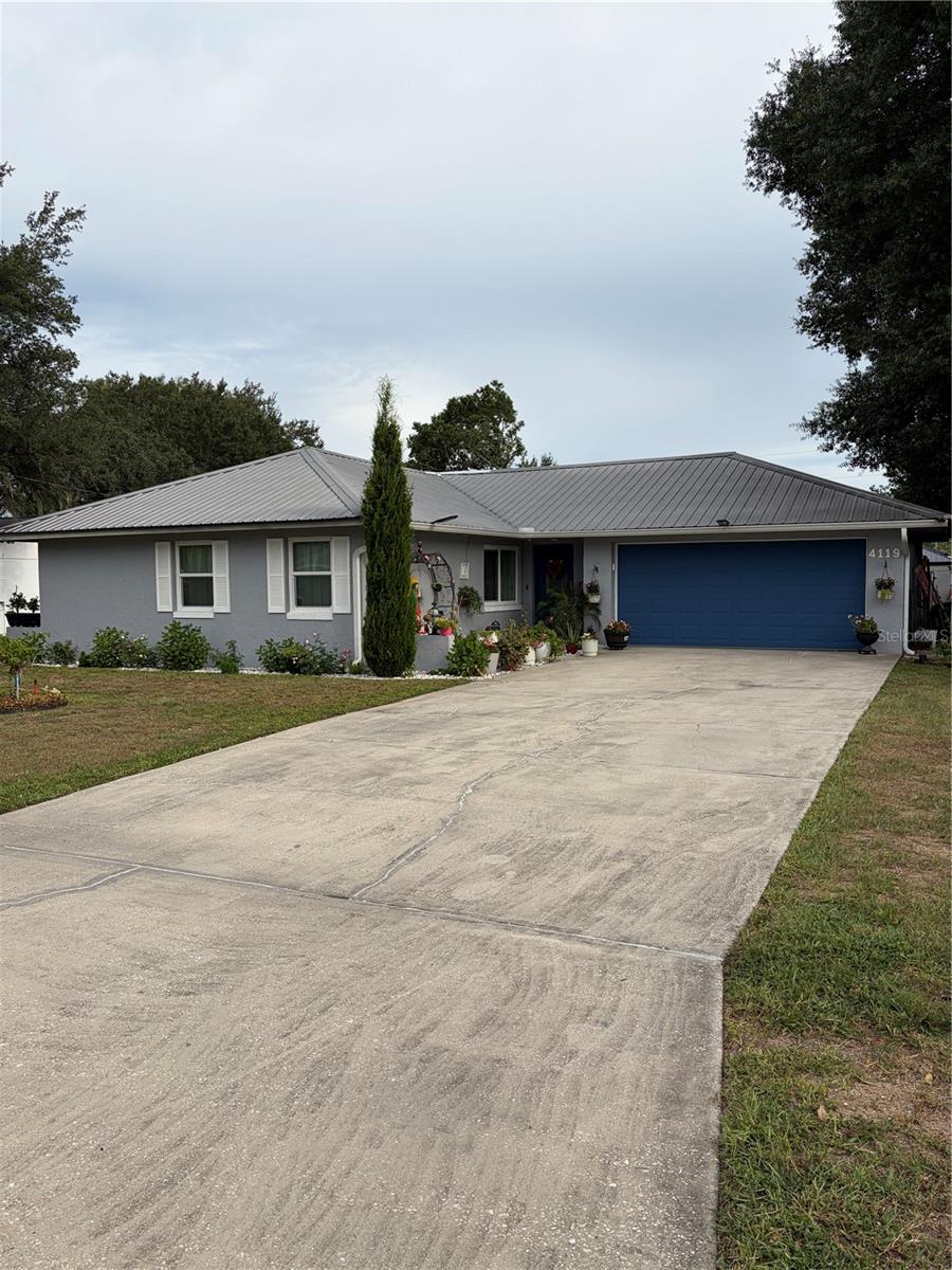 Single Family Residence in LAKELAND, FL - Daniel Dourado