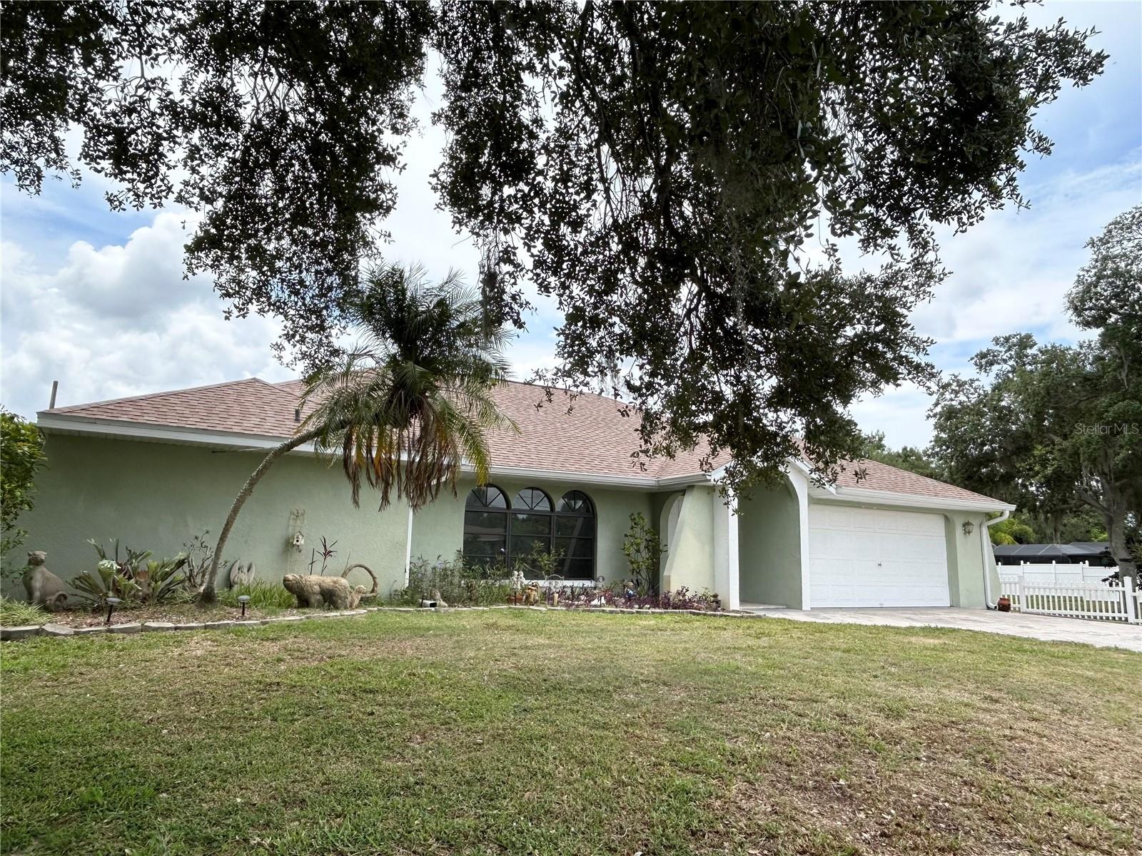 Single Family Residence in PORT CHARLOTTE, FL - Daniel Dourado
