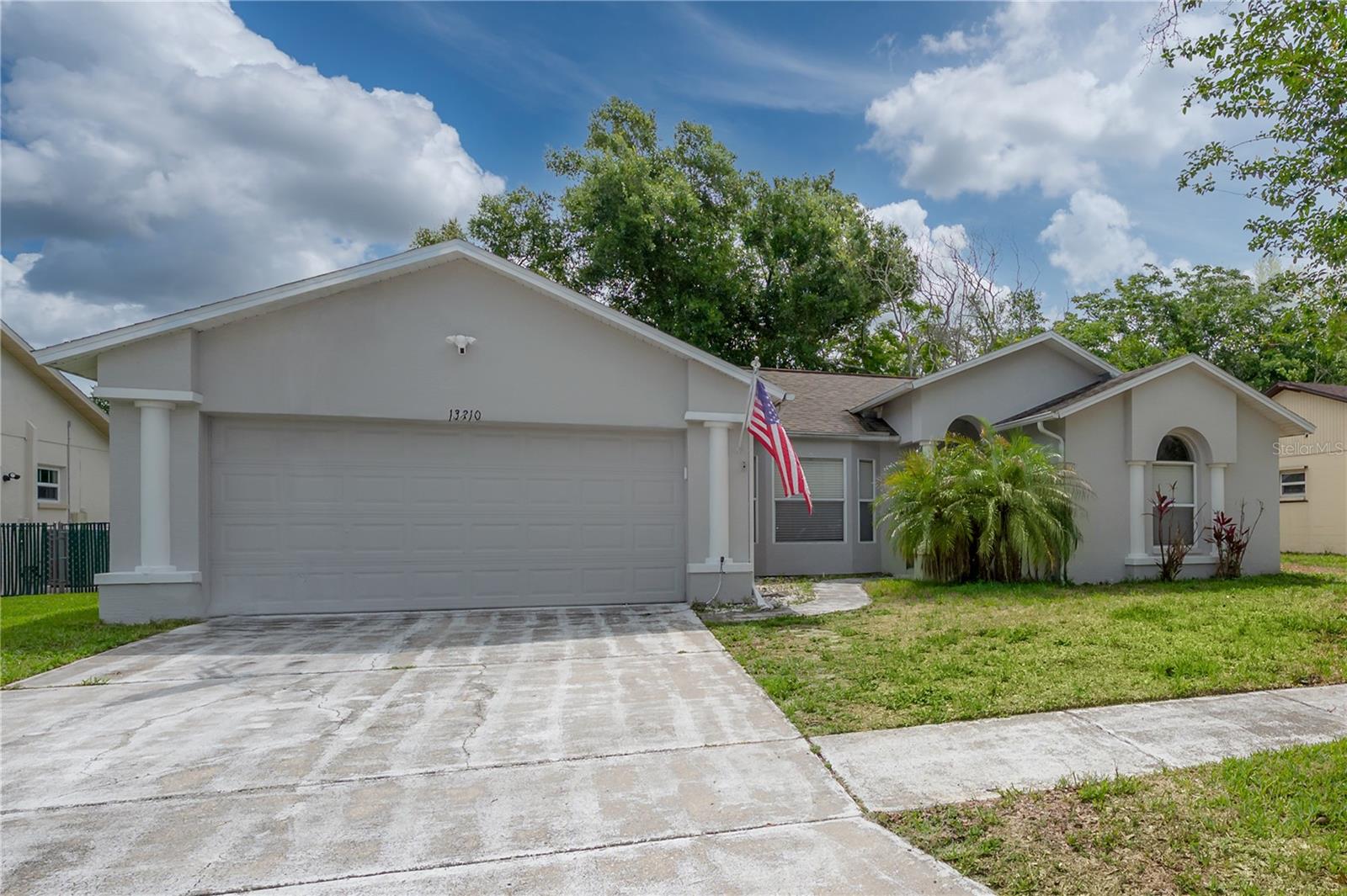 Single Family Residence em HUDSON, FL - Daniel Dourado