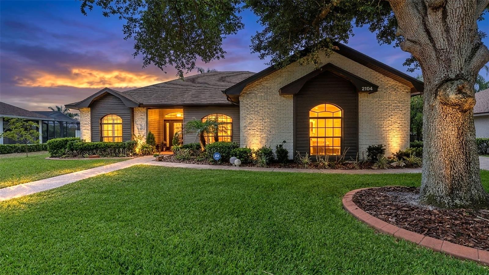 Single Family Residence in LAKELAND, FL - Daniel Dourado
