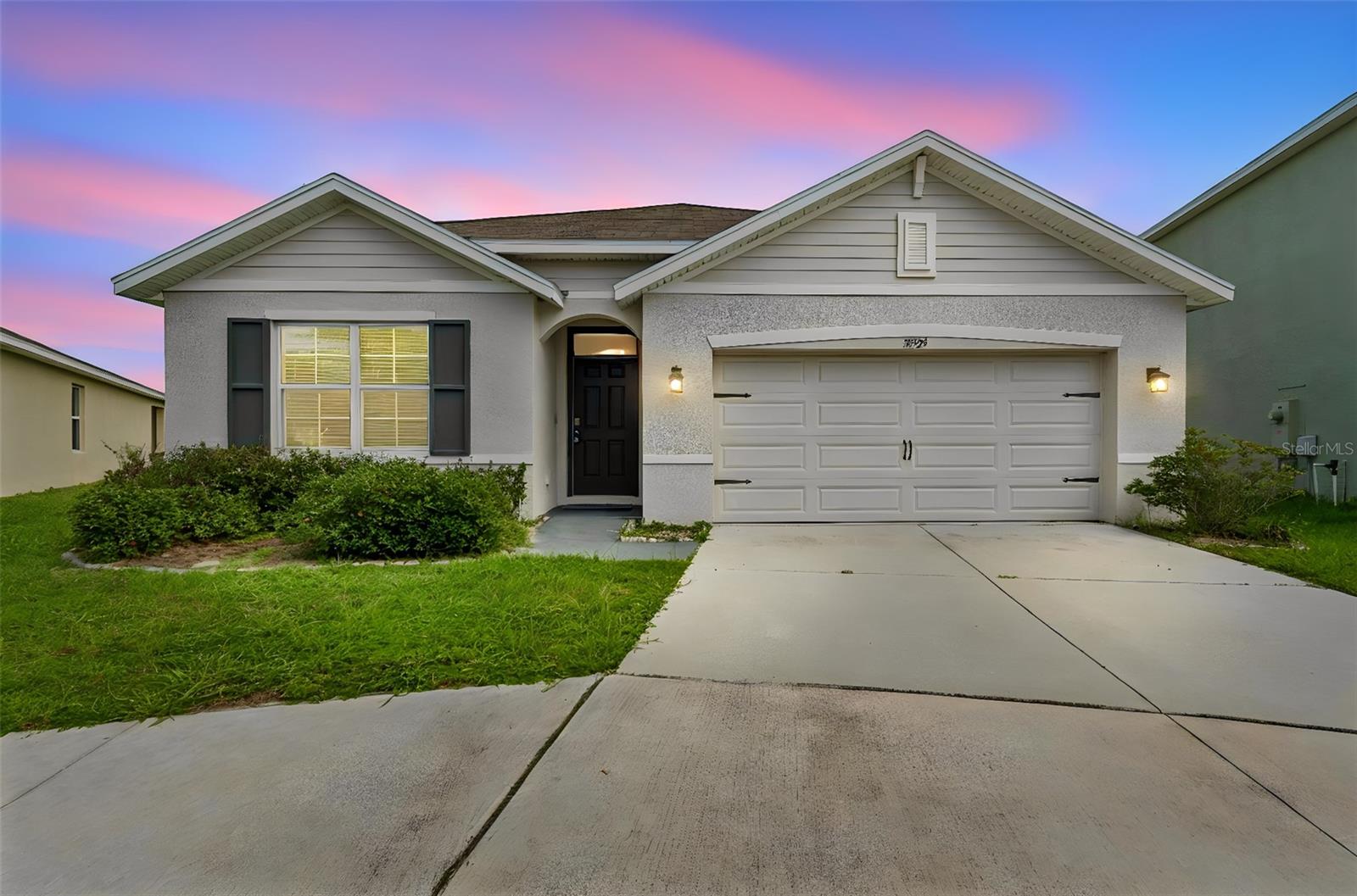 Single Family Residence em ZEPHYRHILLS, FL - Daniel Dourado