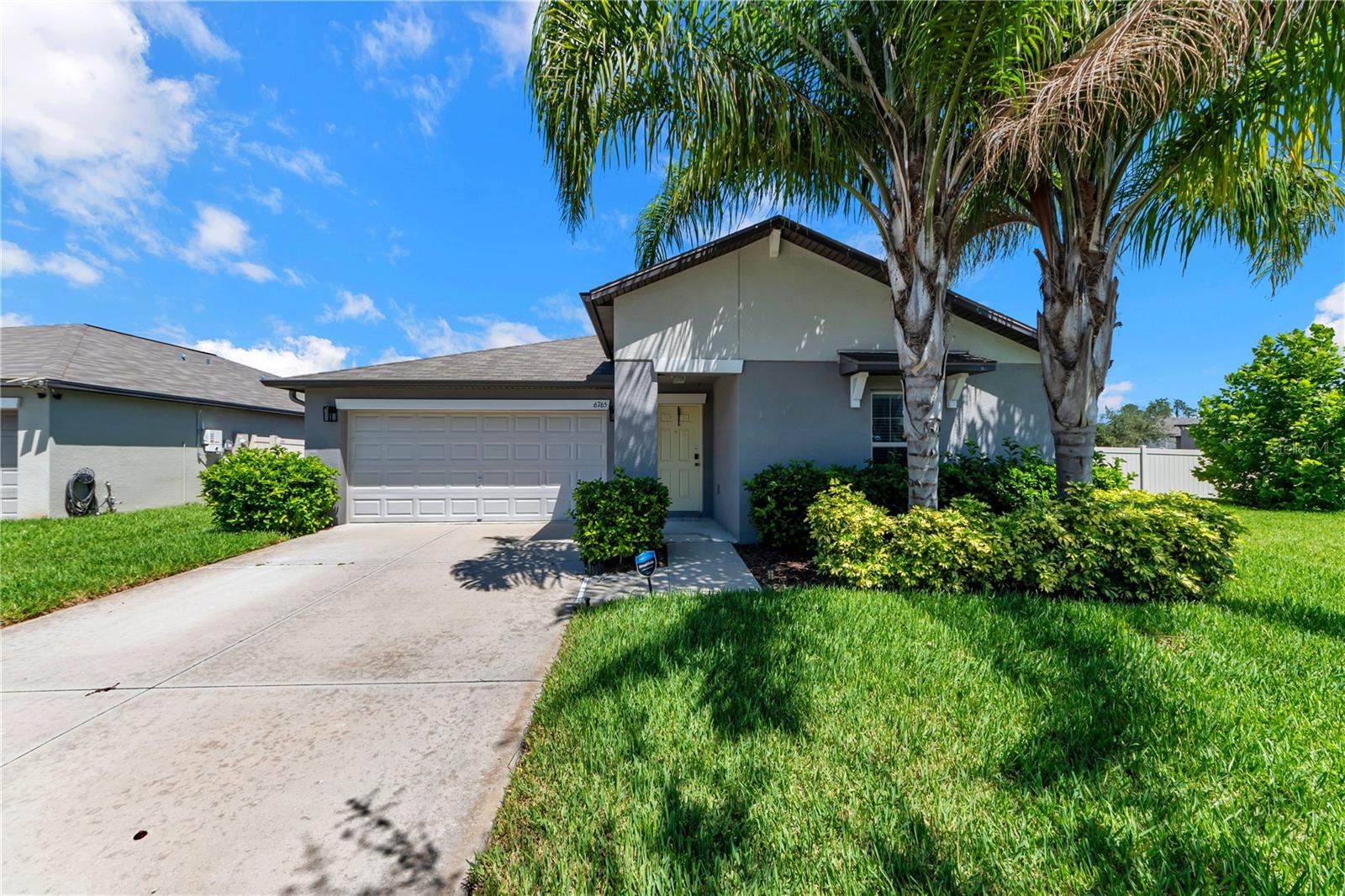 Single Family Residence in NEW PORT RICHEY, FL - Daniel Dourado