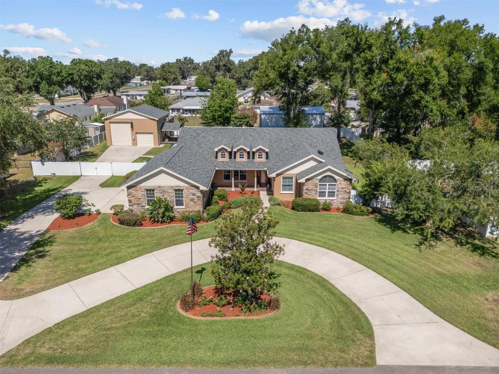 Single Family Residence em FORT MEADE, FL - Daniel Dourado
