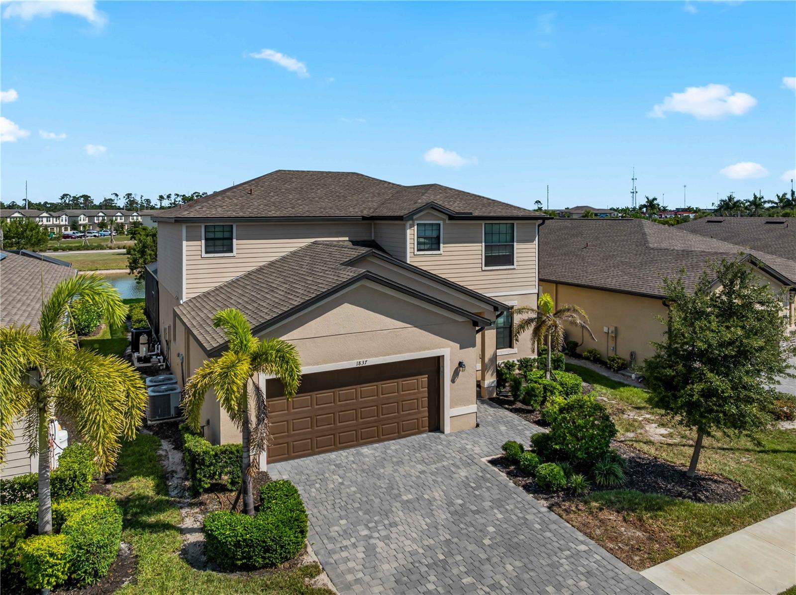 Single Family Residence in PORT CHARLOTTE, FL - Daniel Dourado