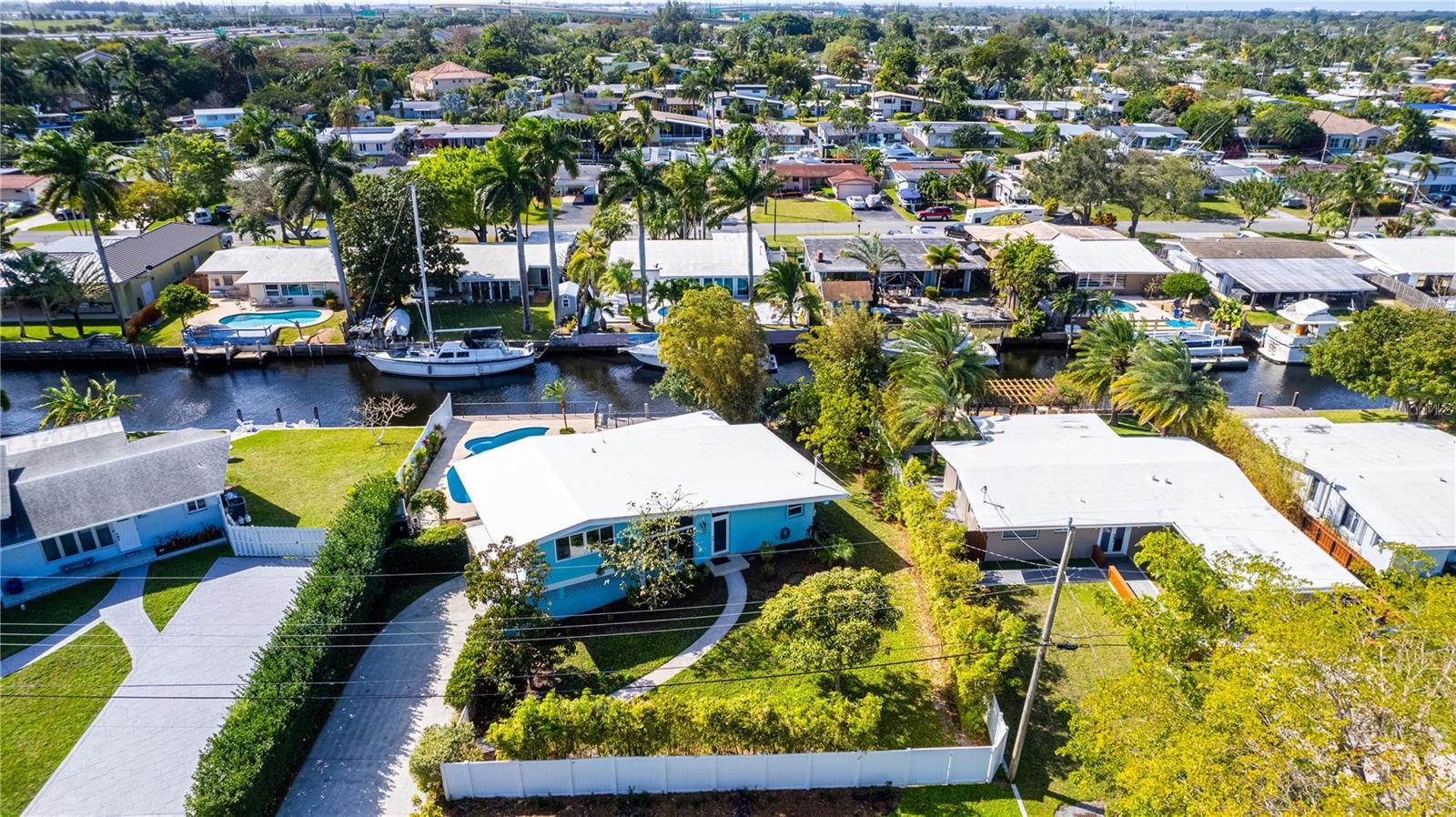 Single Family Residence em FORT LAUDERDALE, FL - Daniel Dourado