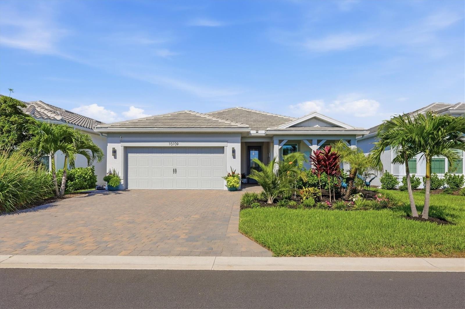Single Family Residence em ENGLEWOOD, FL - Daniel Dourado