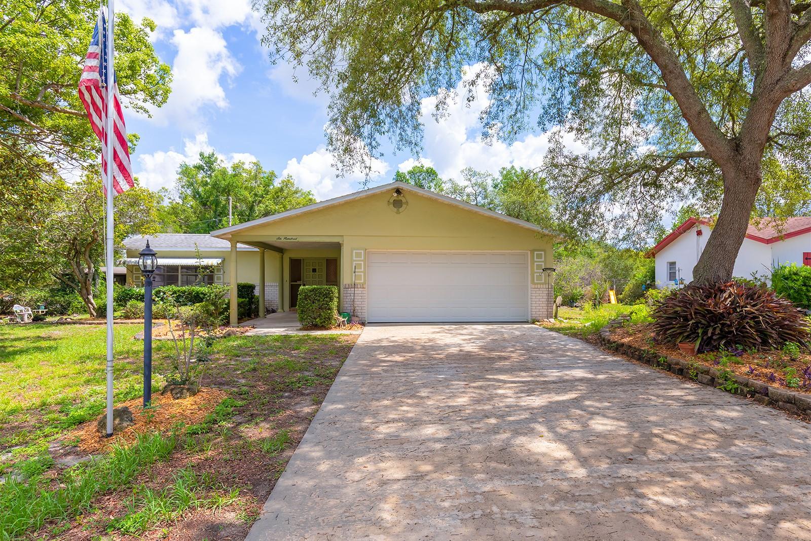 Single Family Residence em DELTONA, FL - Daniel Dourado