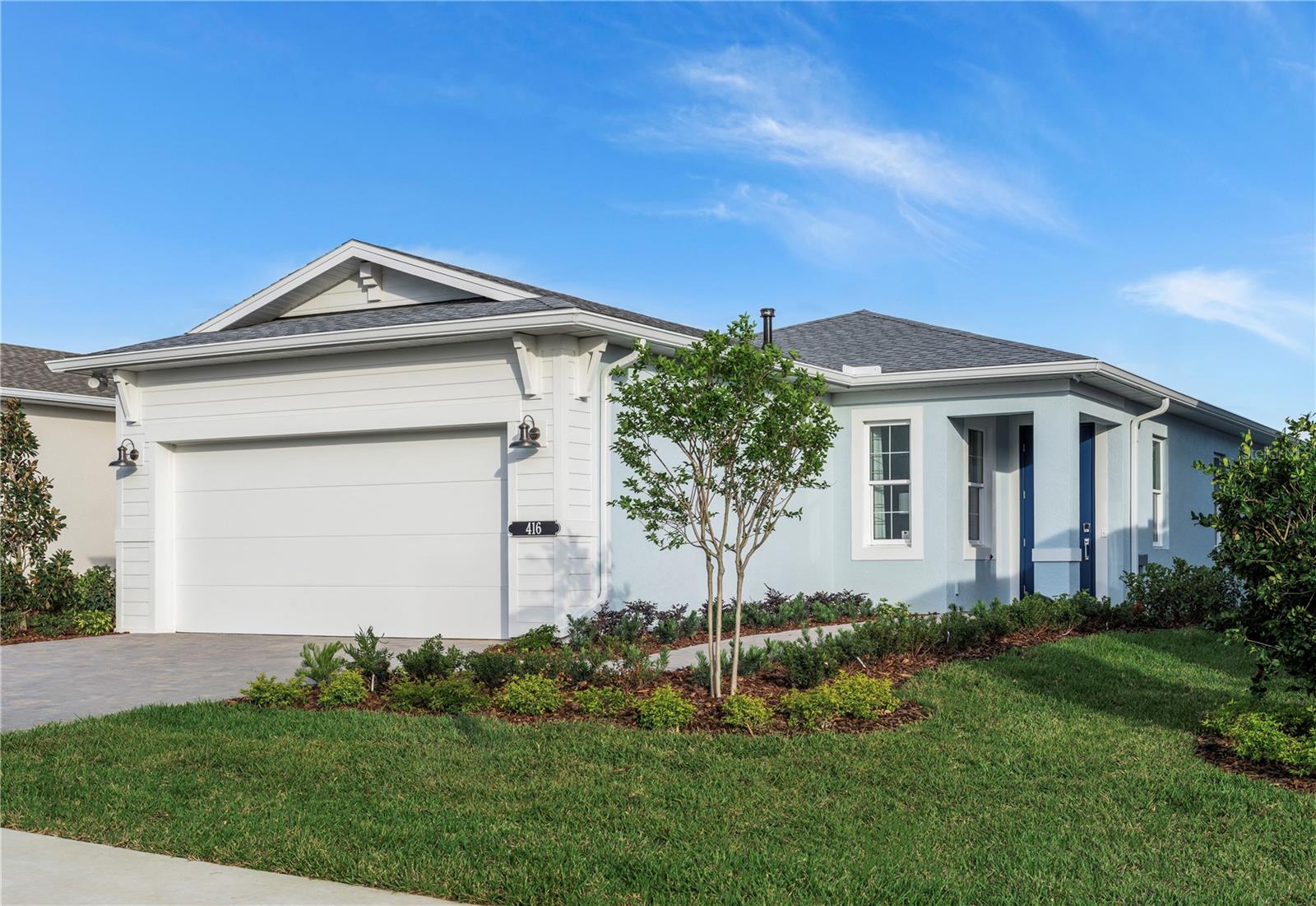 Single Family Residence in LADY LAKE, FL - Daniel Dourado