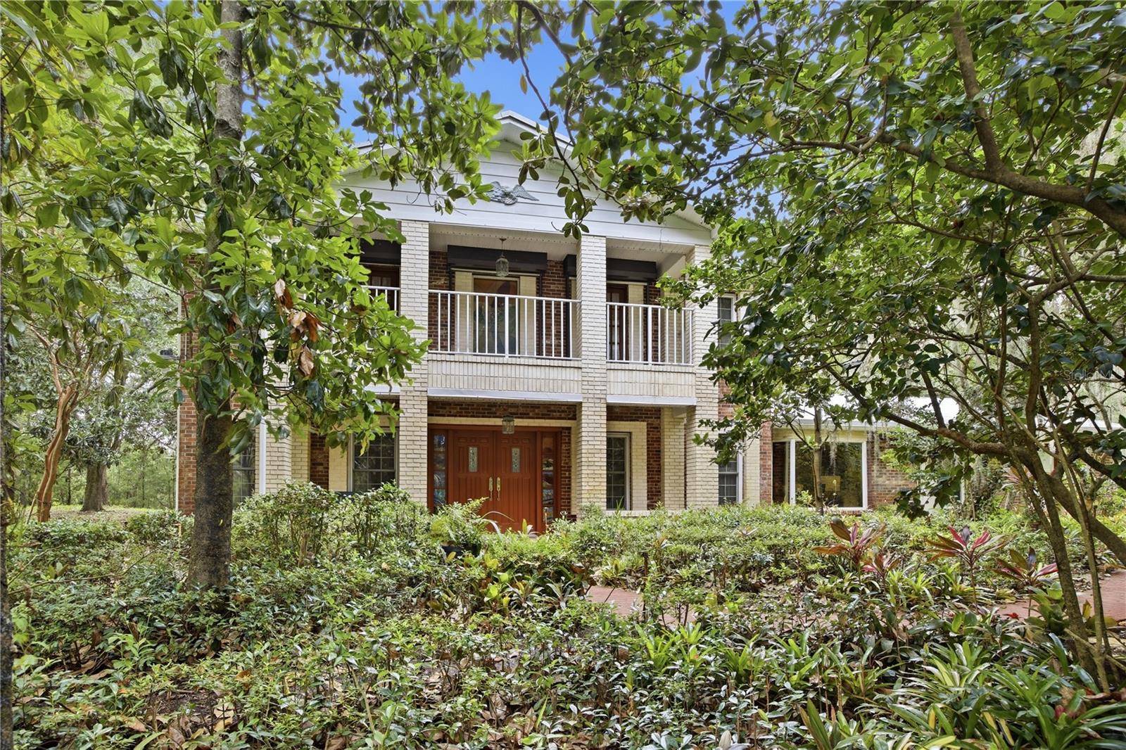 Single Family Residence in TARPON SPRINGS, FL - Daniel Dourado