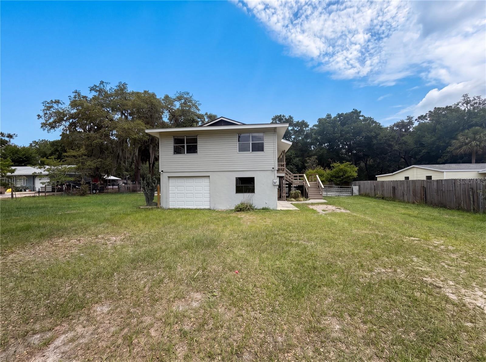 Single Family Residence em EUSTIS, FL - Daniel Dourado
