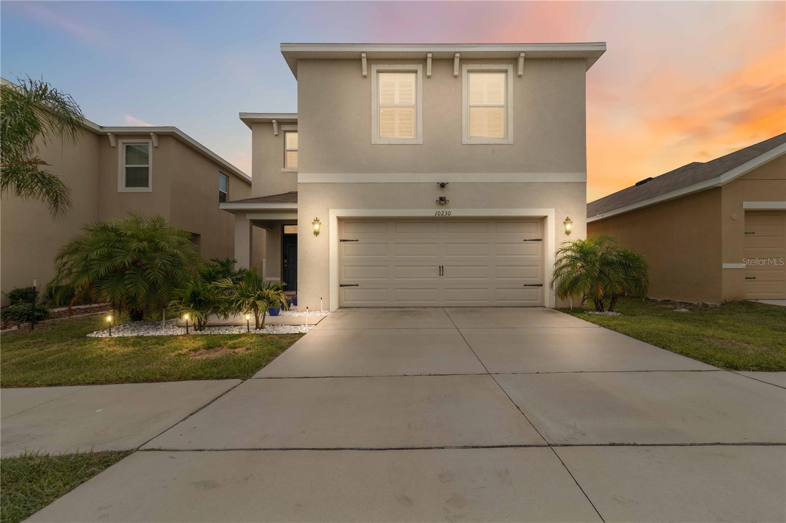 Single Family Residence in SUN CITY CENTER, FL - Daniel Dourado