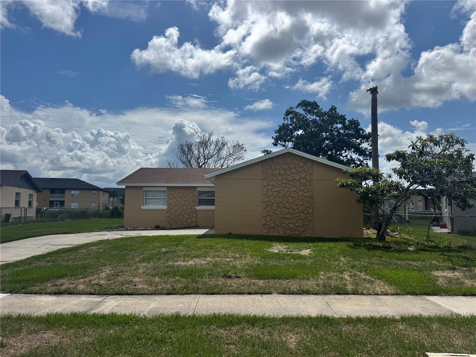 Single Family Residence em ORLANDO, FL - Daniel Dourado