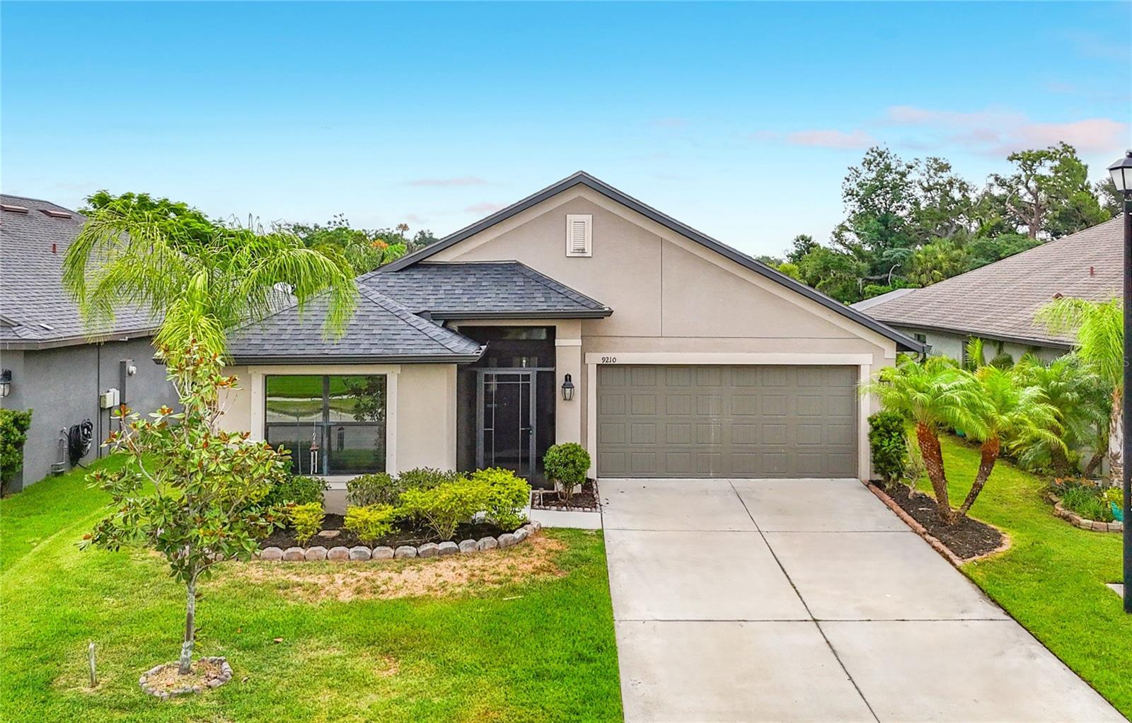 Single Family Residence in PALMETTO, FL - Daniel Dourado