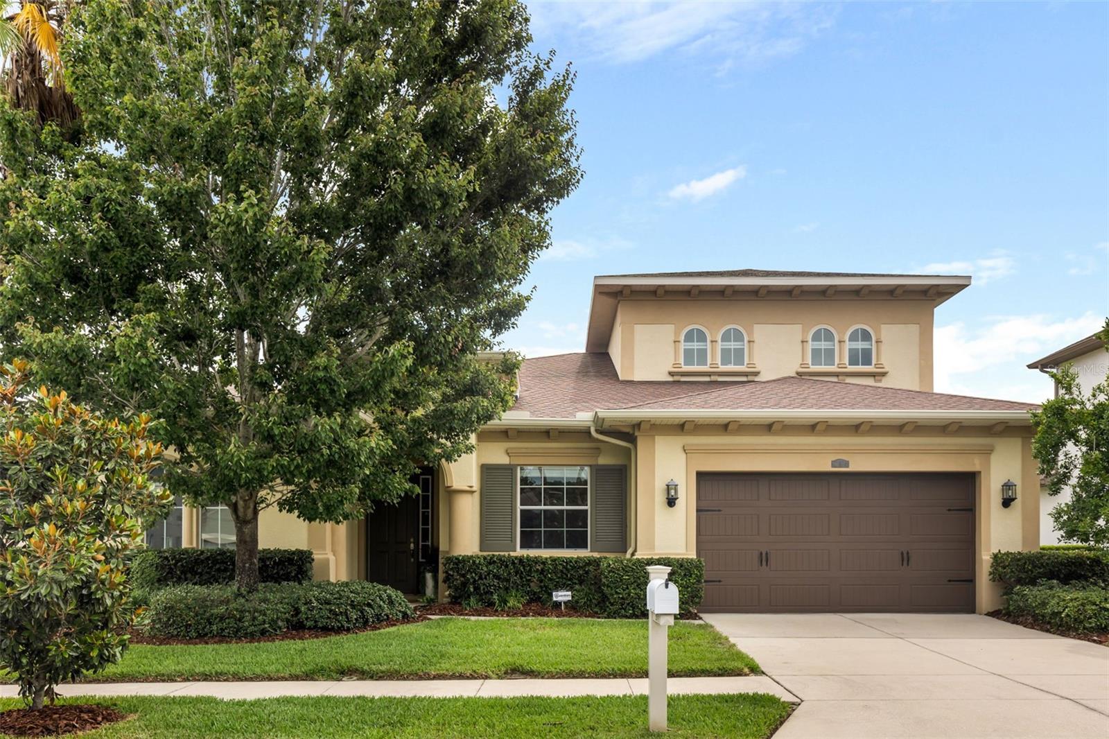 Single Family Residence in WESLEY CHAPEL, FL - Daniel Dourado