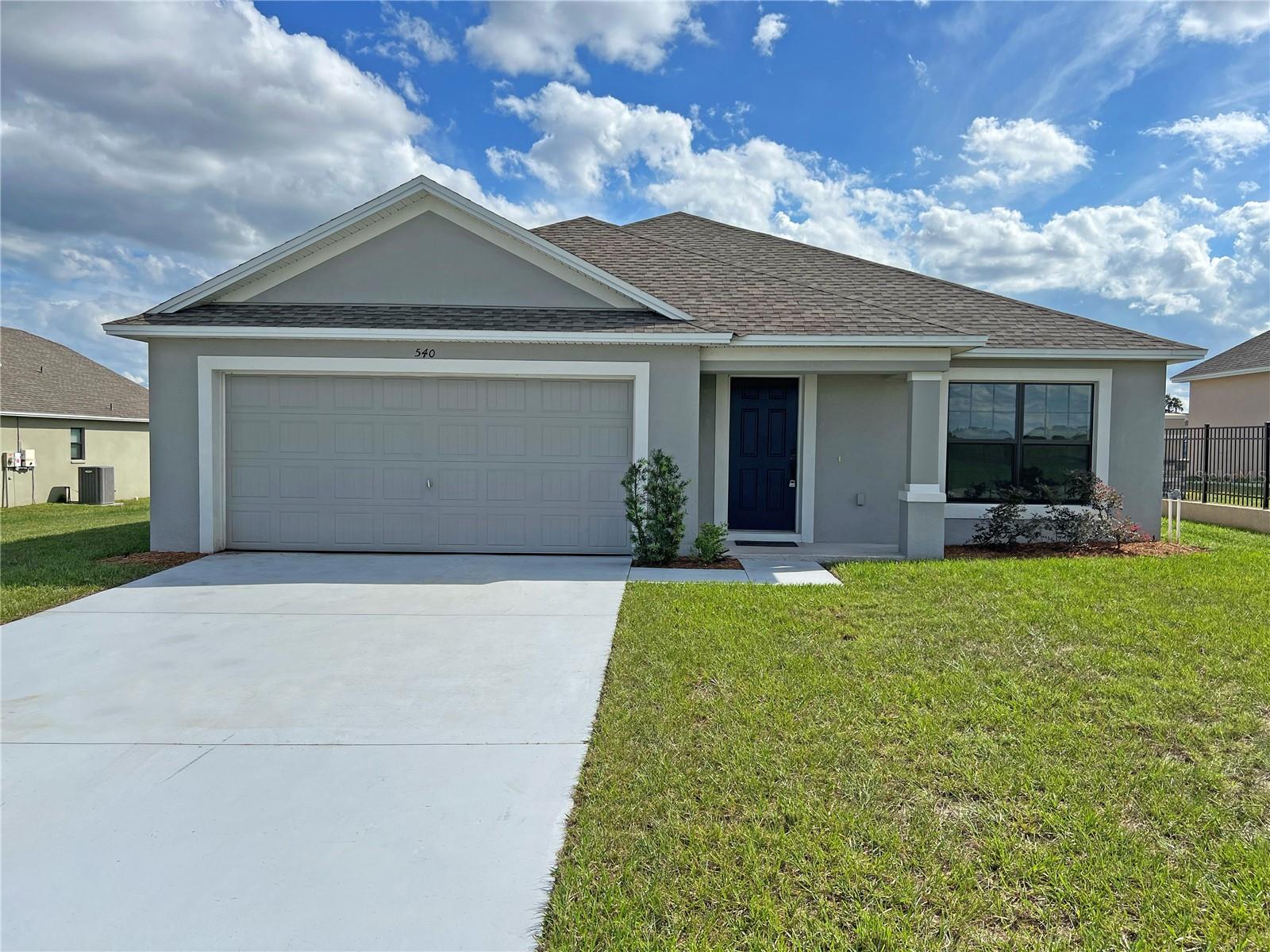 Single Family Residence in FROSTPROOF, FL - Daniel Dourado
