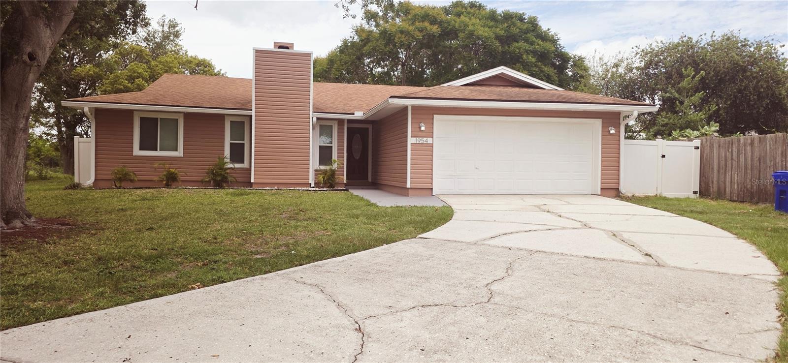 Single Family Residence in LAKELAND, FL - Daniel Dourado