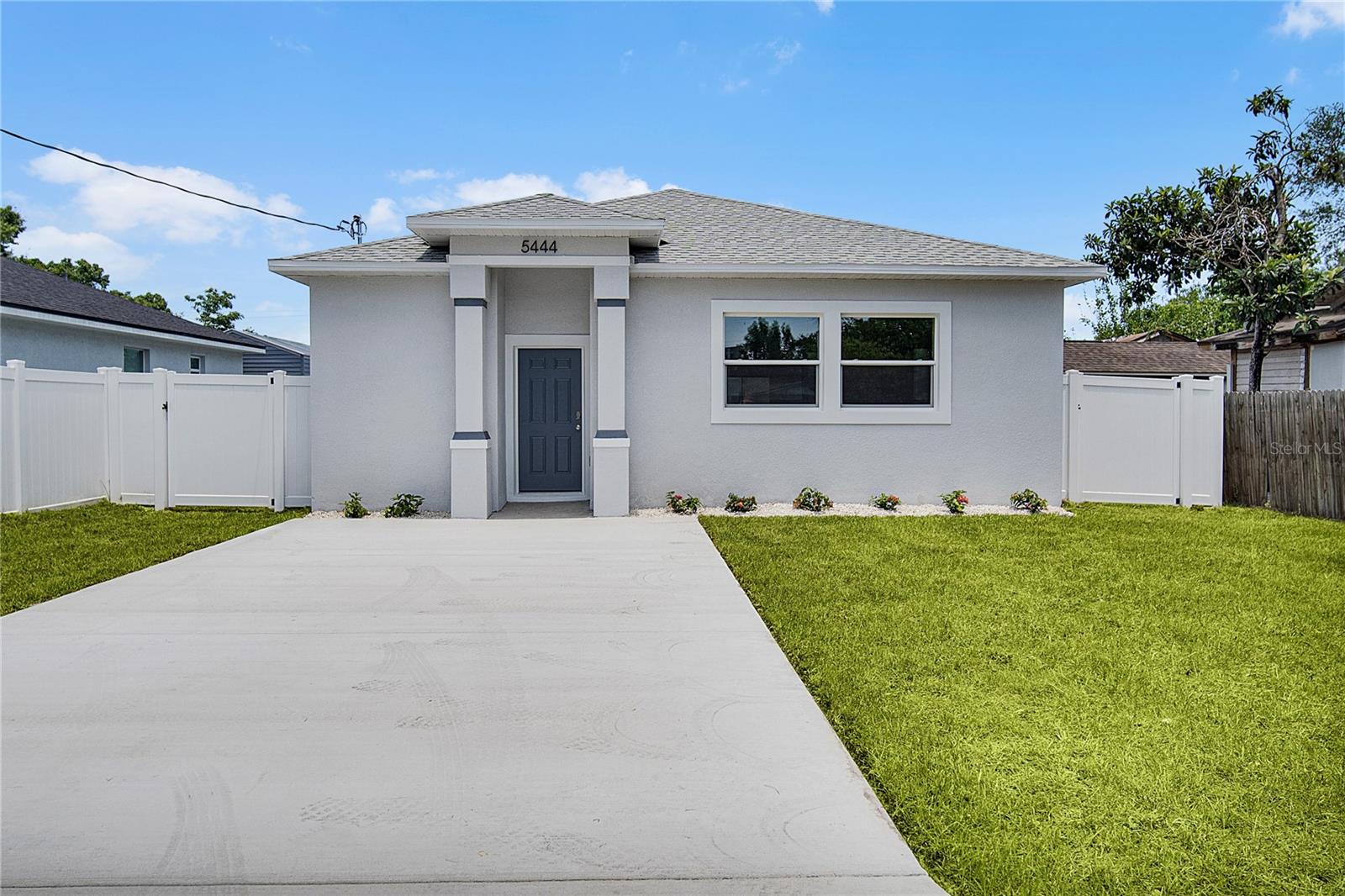 Single Family Residence in LAKELAND, FL - Daniel Dourado