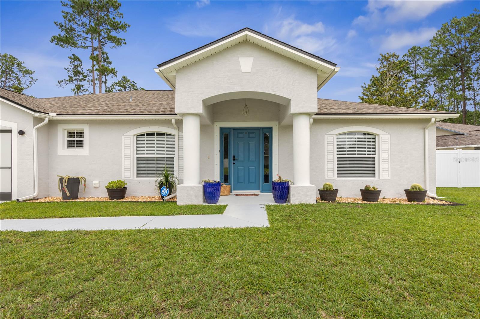 Single Family Residence in PALM COAST, FL - Daniel Dourado