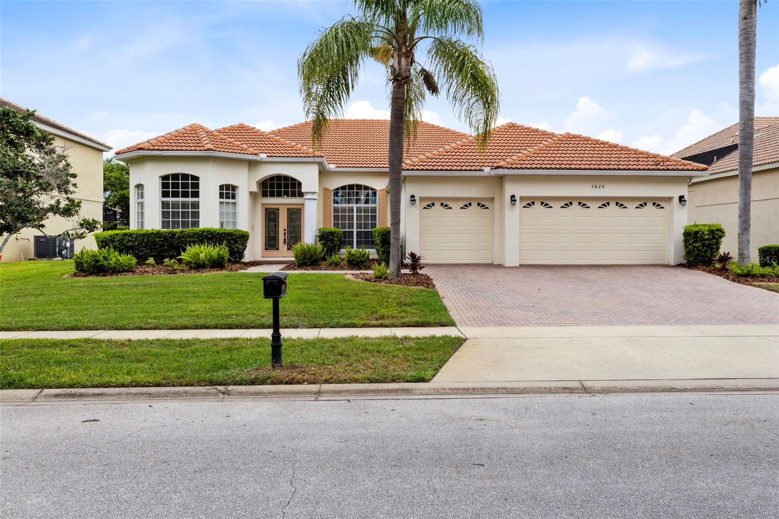 Single Family Residence em OCOEE, FL - Daniel Dourado