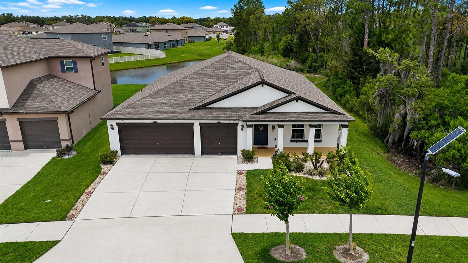 Single Family Residence in PLANT CITY, FL - Daniel Dourado