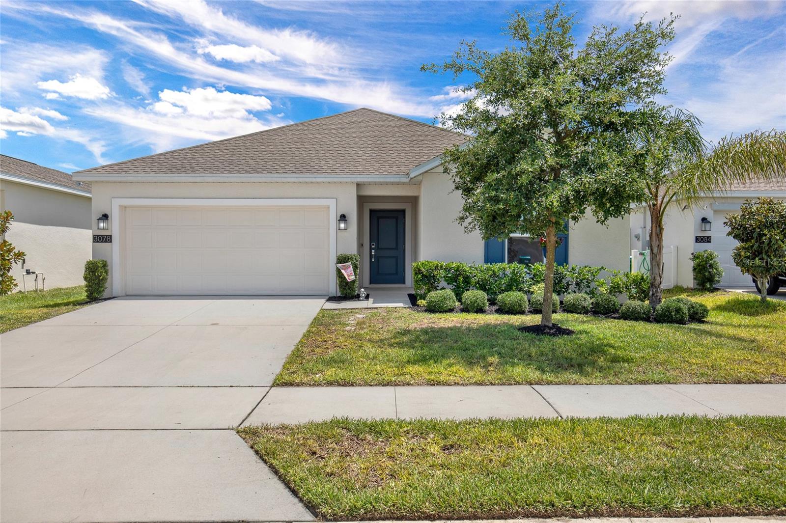 Single Family Residence in OSTEEN, FL - Daniel Dourado