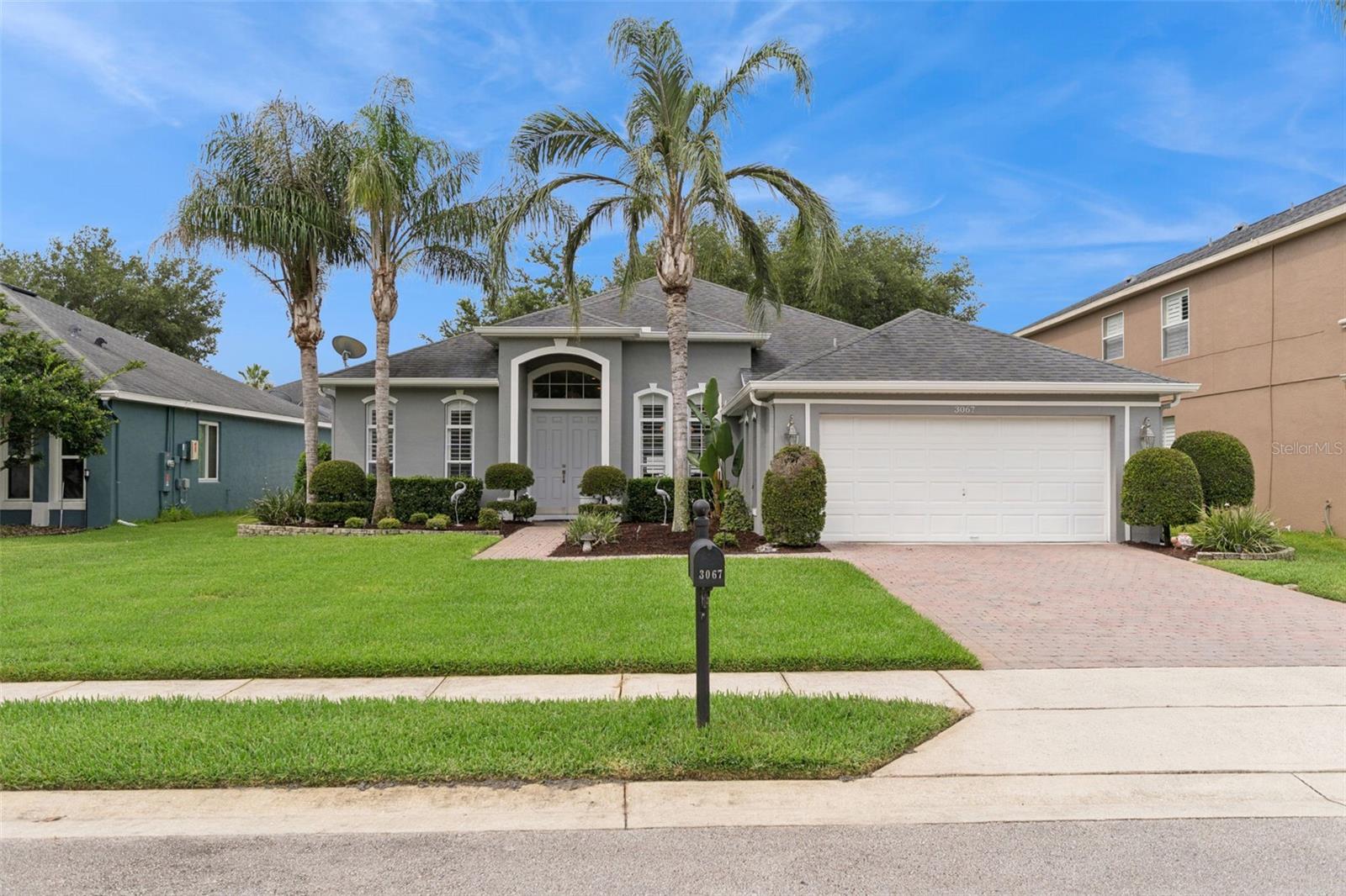 Single Family Residence em OVIEDO, FL - Daniel Dourado