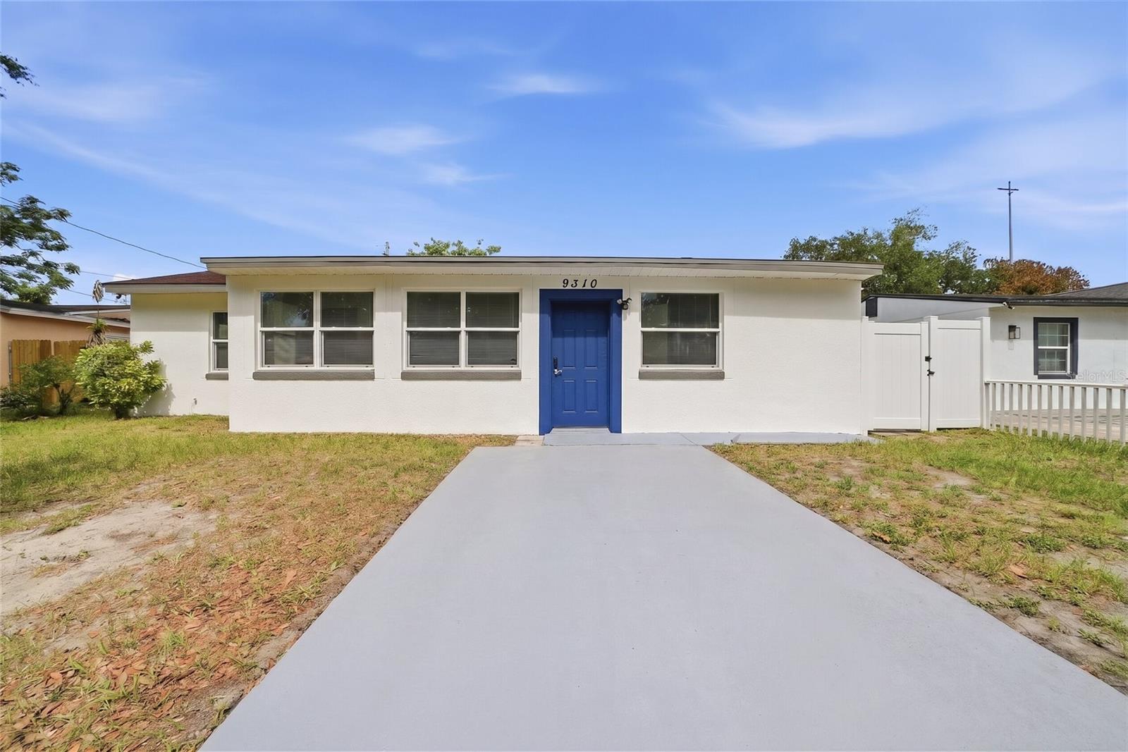 Single Family Residence in TAMPA, FL - Daniel Dourado