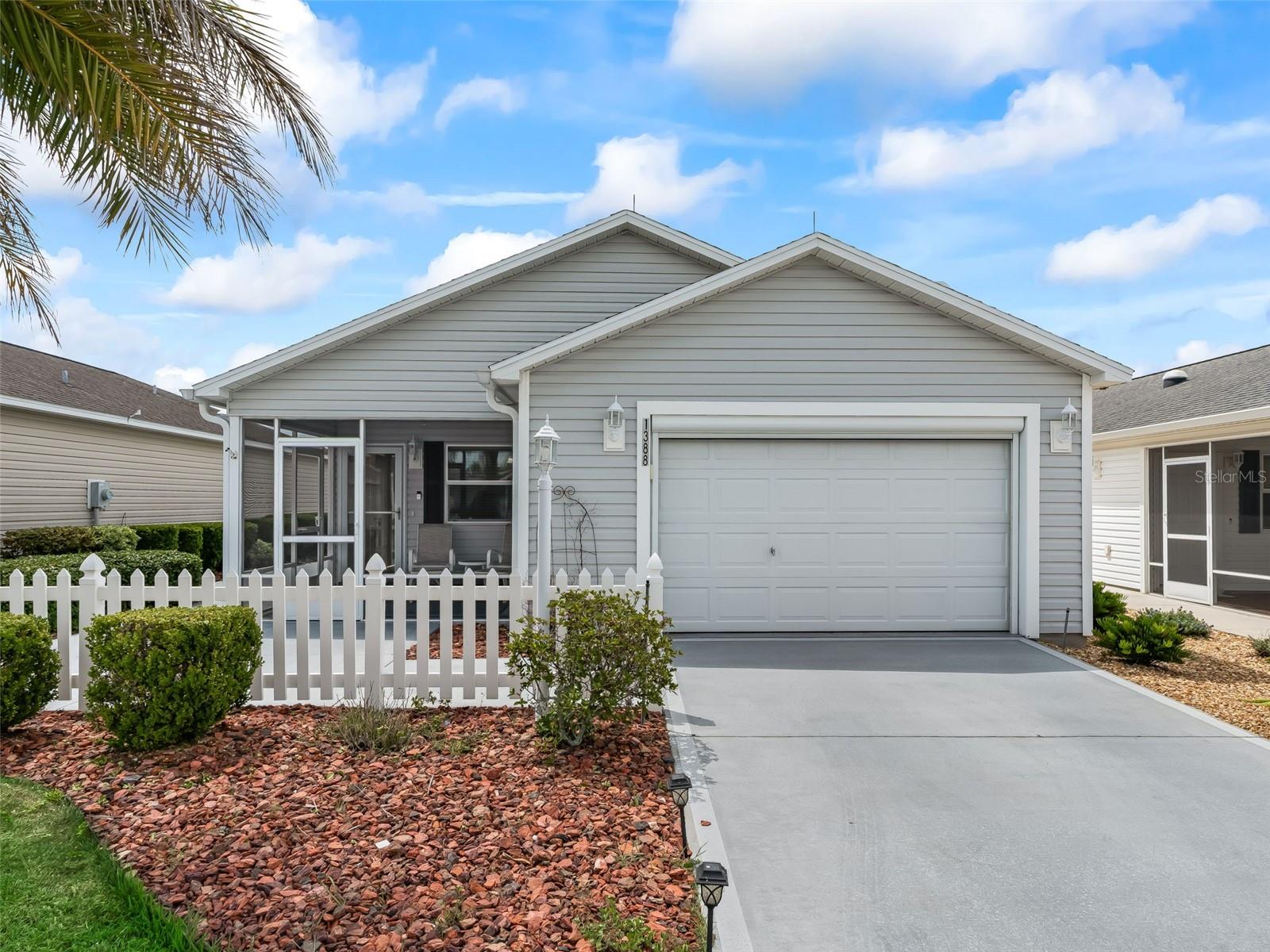 Villa in THE VILLAGES, FL - Daniel Dourado