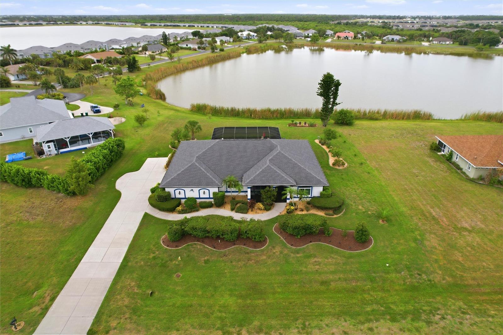Single Family Residence em ENGLEWOOD, FL - Daniel Dourado